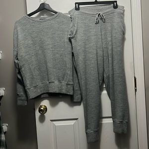 Gray loungewear/sleepwear set. Size M.